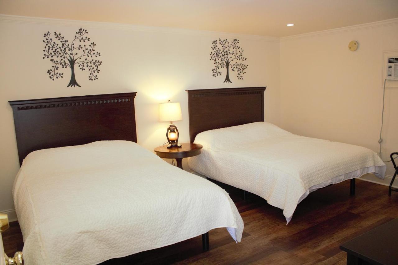 Stanford House Motel Manchester Center Bagian luar foto